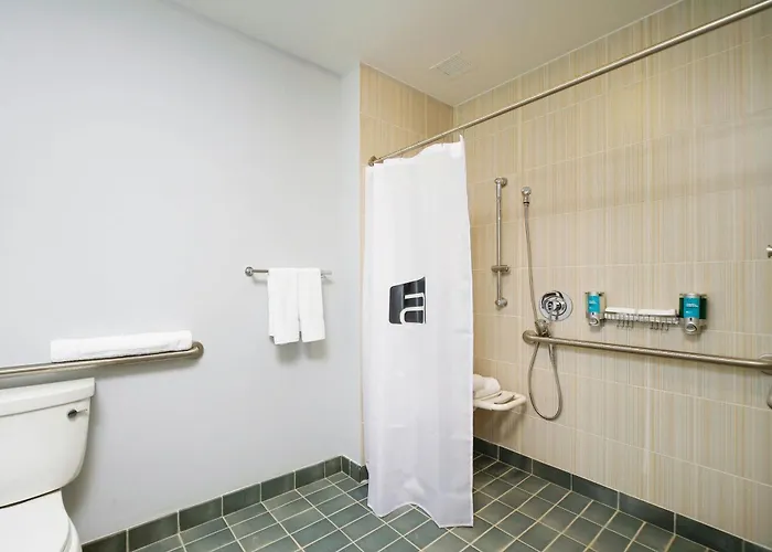 Aloft Richmond West Short Pump