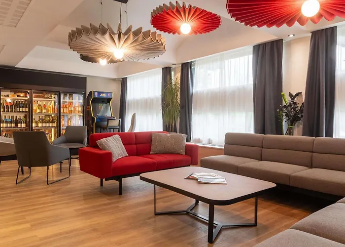 Ibis Lyon Est
