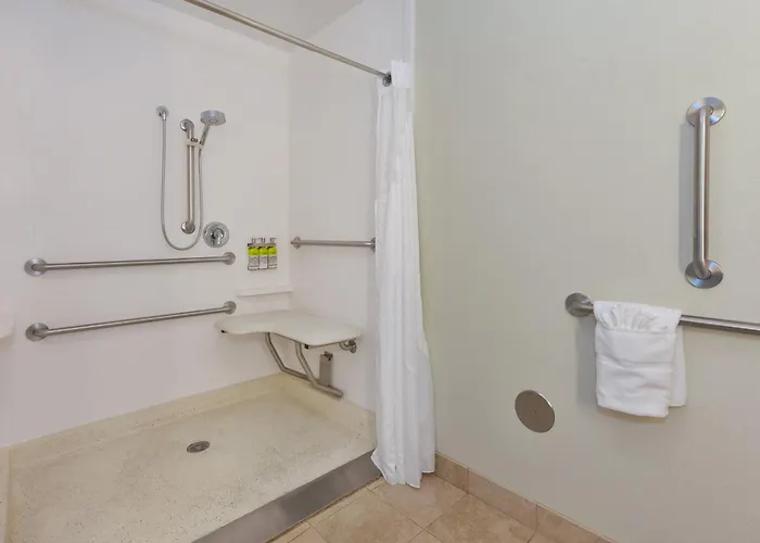Holiday Inn Express & Suites - Effingham By Ihg