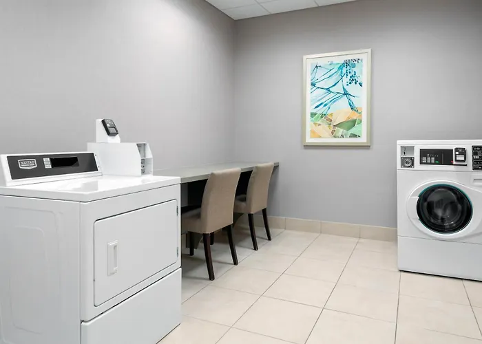 Hilton Garden Inn Wayne
