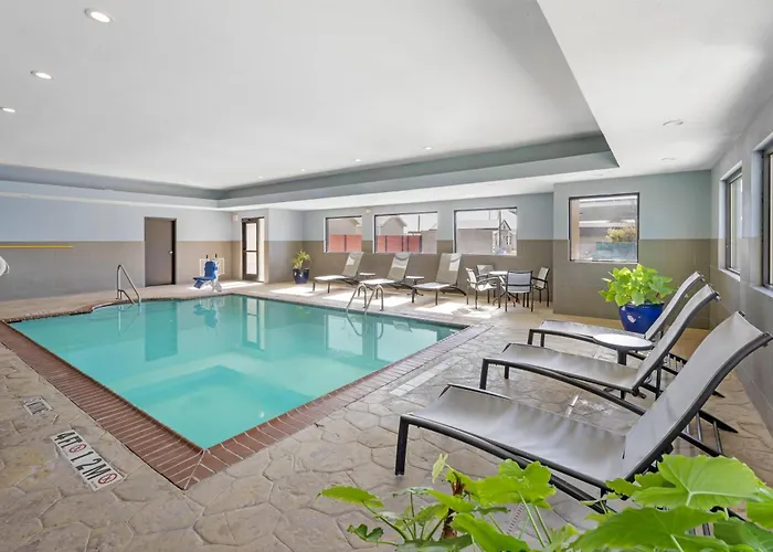 Best Western Plus Big Lake Inn