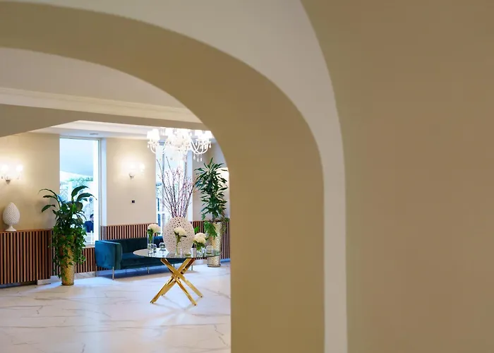 Villa Natia