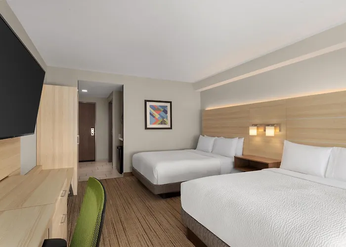 Holiday Inn Express & Suites - Staunton By Ihg