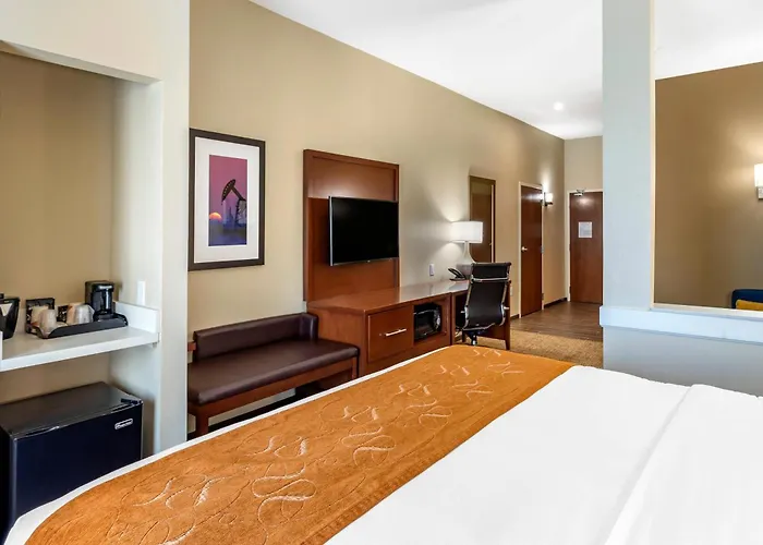 Comfort Suites Midland West
