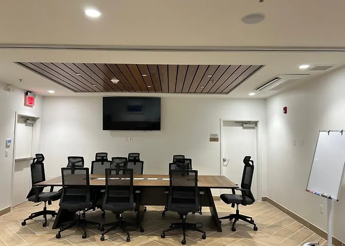 Staybridge Suites By Ihg