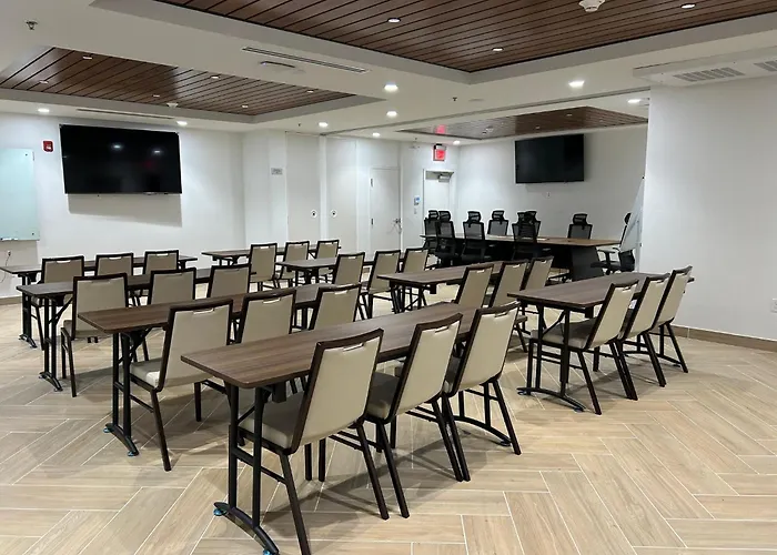 Staybridge Suites By Ihg