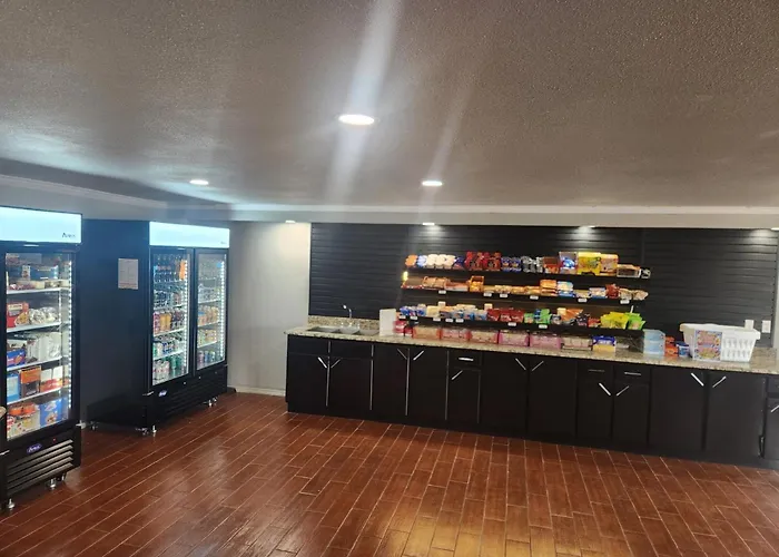 Economy Inn And Suites