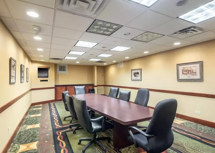Holiday Inn By Ihg