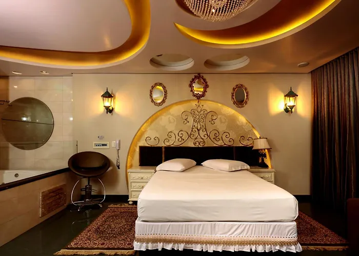 Golden Motel pernoite Suíte Golden onde o conforto encontra o momento perfeito