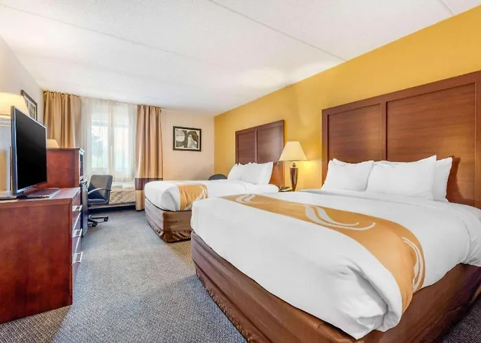 Quality Inn & Suites Zanesville City Center