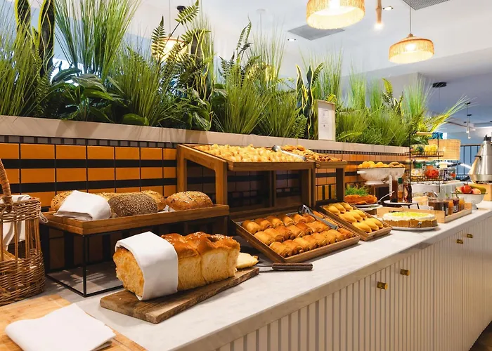 Novotel Paris Suresnes Longchamp