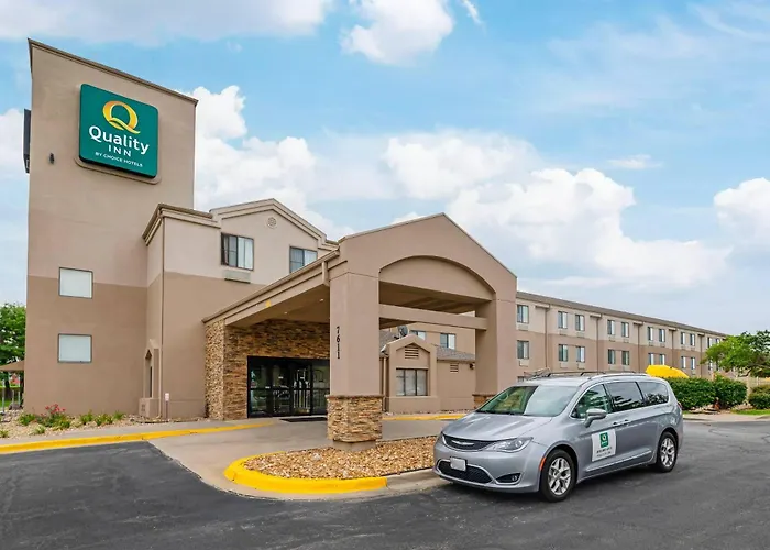 Quality Inn By Choice Hotels Kansas City International Airport