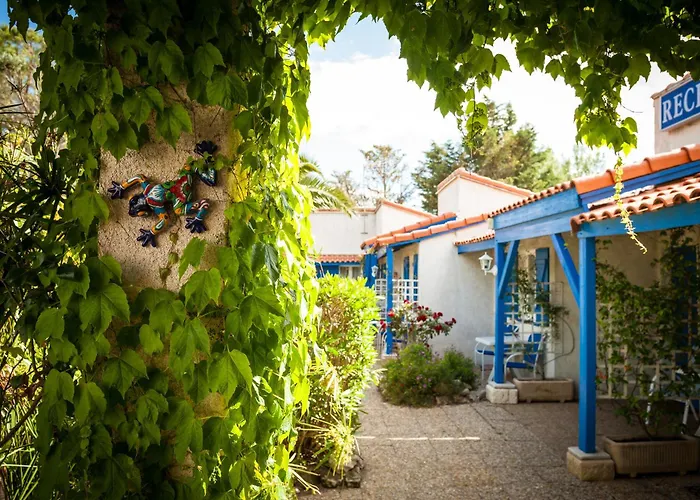 Hotel Des 4 Vents Esprit Camargue Parking Privé Gratuit