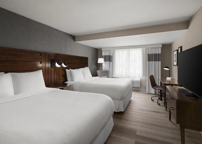 Best Western Premier Plainview-Long Island Hotel