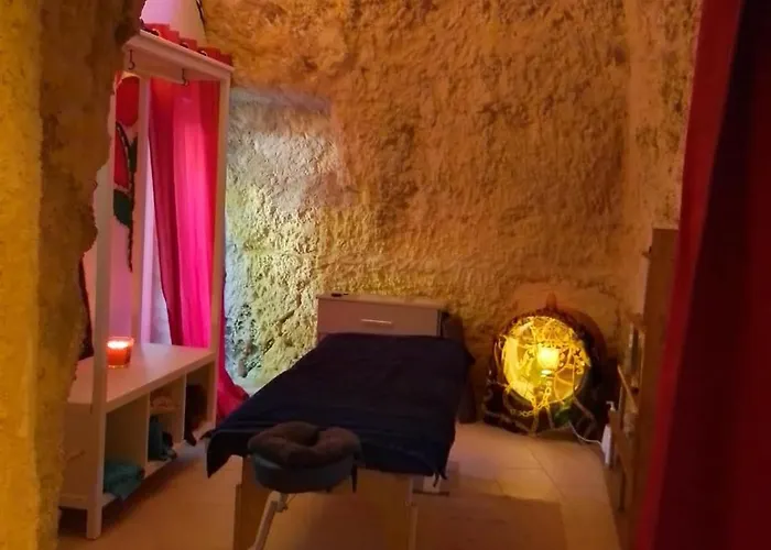 Chambres d'Hôtes Troglodytes Le Clos de L'Hermitage