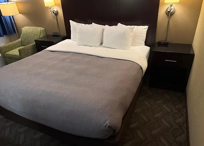 Quality Inn Hyde Park - Poughkeepsie North