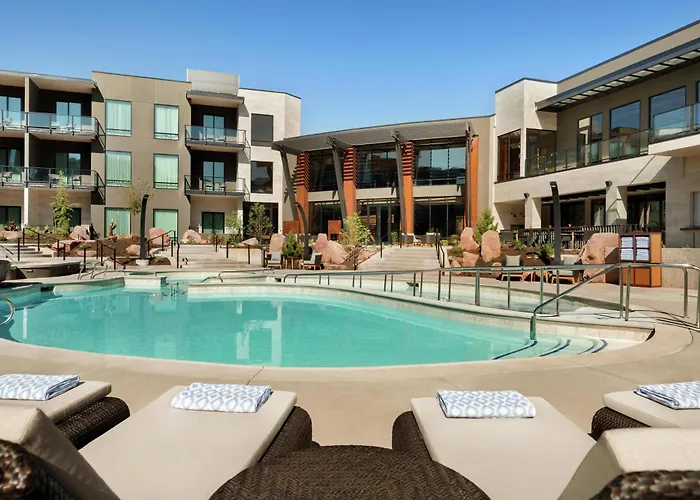 Hoodoo Moab, Curio Collection By Hilton
