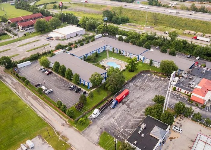 Days Inn & Suites By Wyndham