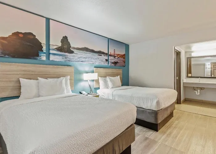 Days Inn By Wyndham Yosemite Area