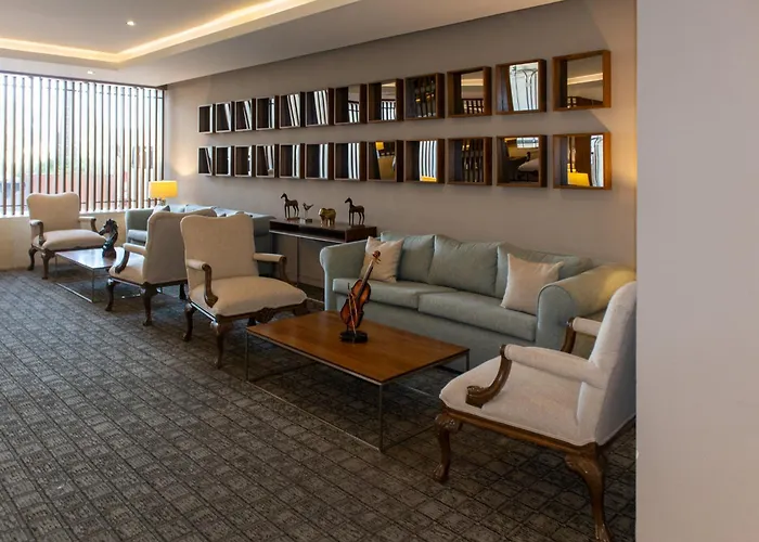 Wyndham Garden Tijuana Palacio Azteca