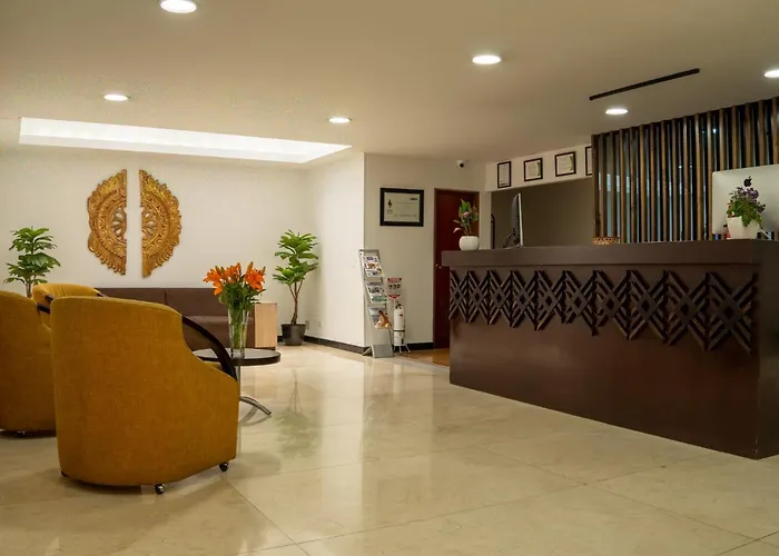 Richmond Suites Hotel