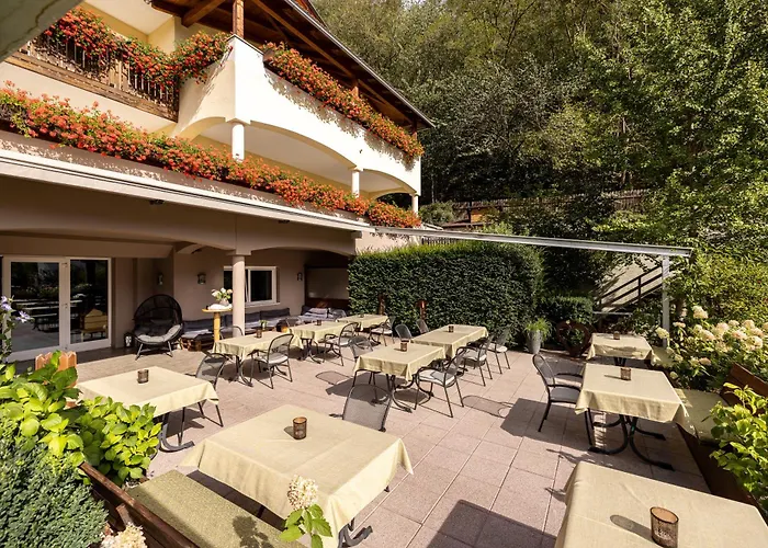 Saldur Small Active Hotel