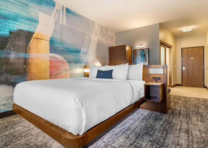 Cambria Hotel Davenport Quad Cities