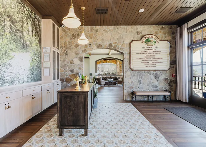 The Dillard House