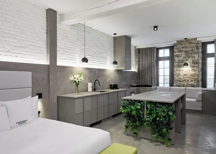 David Hotel