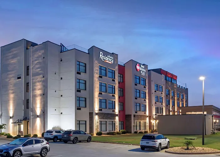 Best Western Plus Executive Residency Rigby'S Water World