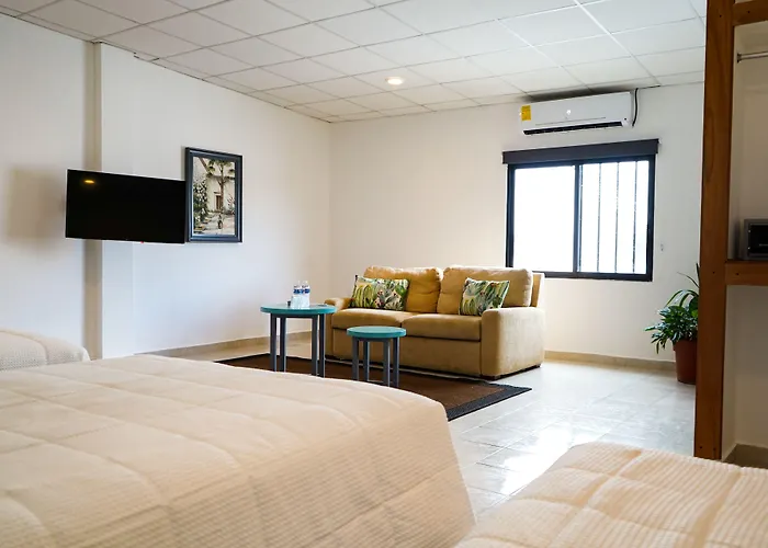 Hotel&Suites Arges - Centro Chetumal