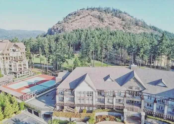 Fairways Hotel On The Mountain