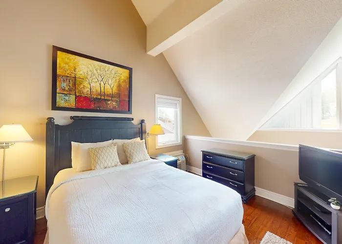 Condo 212 At North Creek Resort By Vacasa