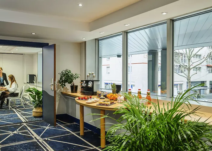 Mercure Paris La Defense Grande Arche