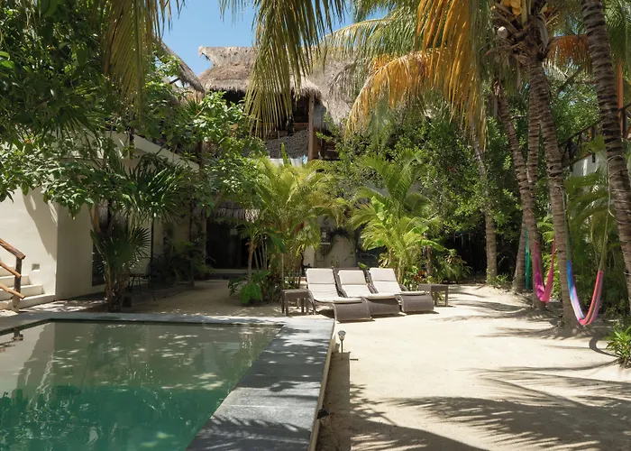 Hotel Boutique La Puerta Azul Beachfront - Adults Only