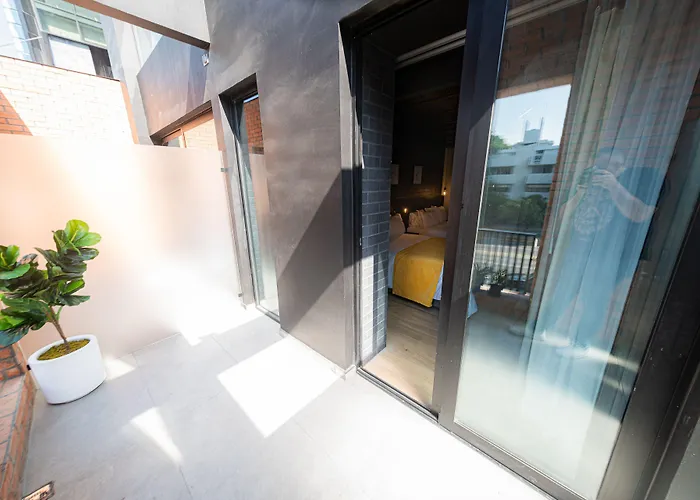 Fulton Business Luxury Hotel