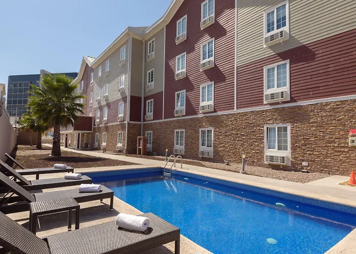 Extended Suites Queretaro Juriquilla
