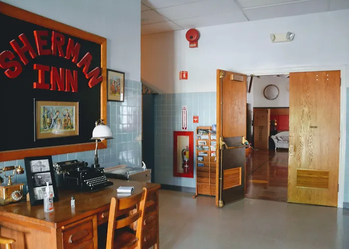 Sherman Inn