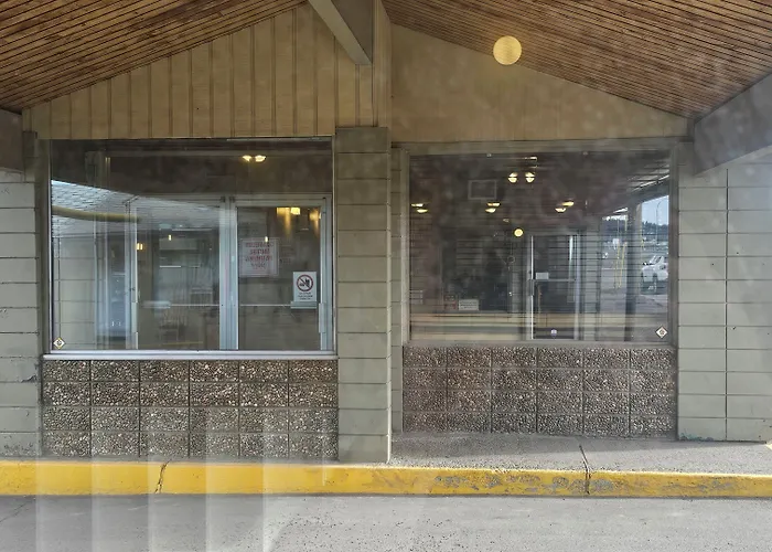 Camelot Court Motel