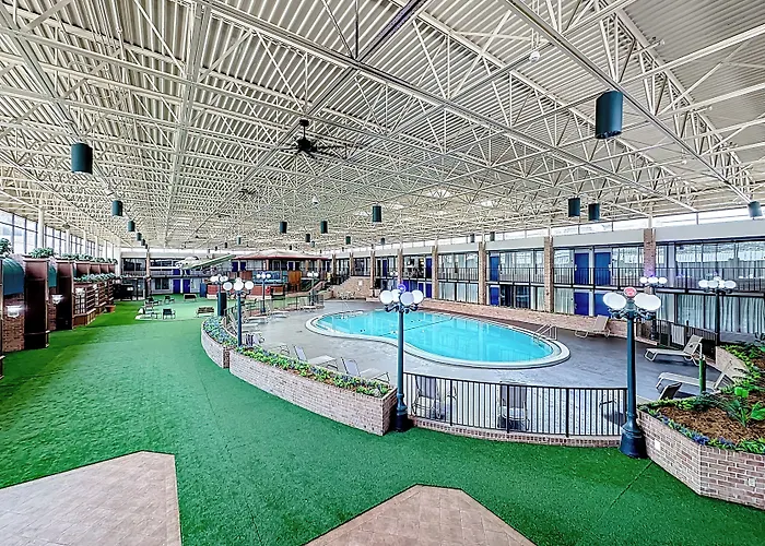 Stayable Jax West