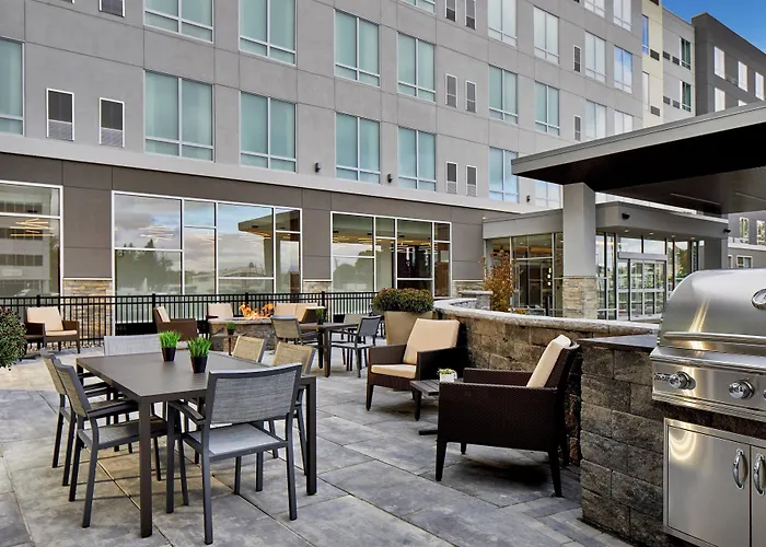 Residence Inn By Marriott Airport