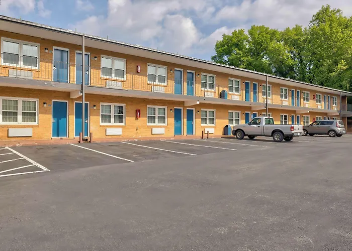 Motel 6-Falls Church, Va - Arlington Boulevard