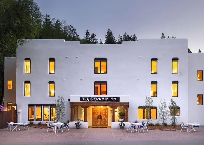 Eagle River Inn