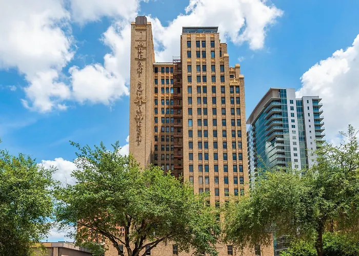 Cambria Houston Downtown Convention Center