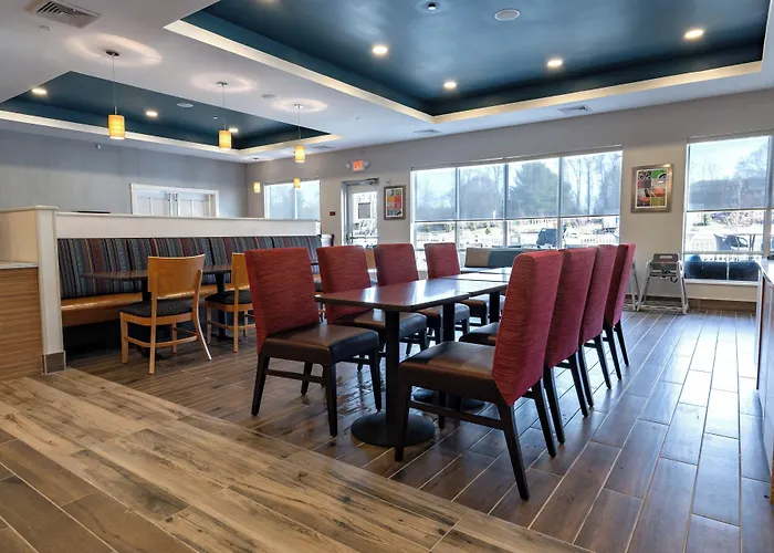 Clinton Dog Friendly Hotels
