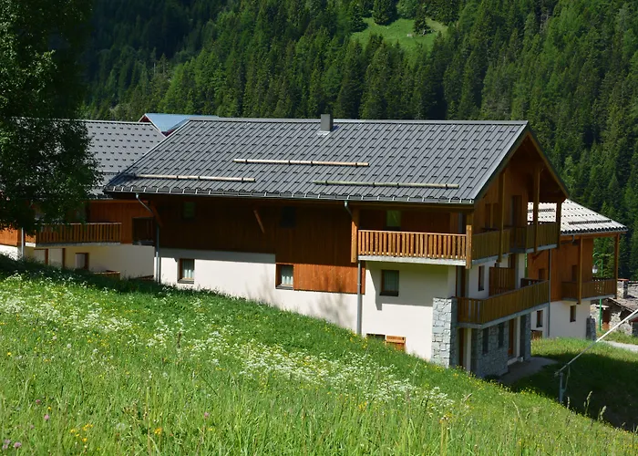 Vacancéole - Résidence Les Chalets de la Ramoure