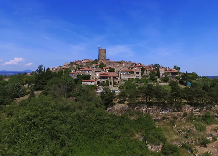 VVF Villages   Les Volcans d'Auvergne   Parent