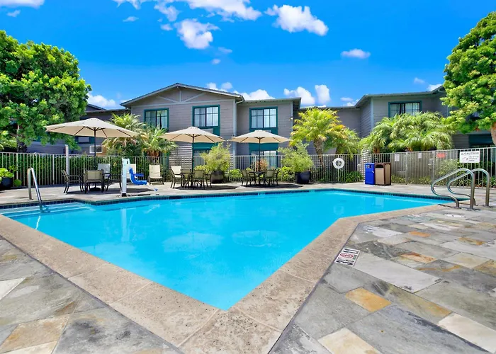 Holiday Inn Express & Suites Carpinteria By Ihg