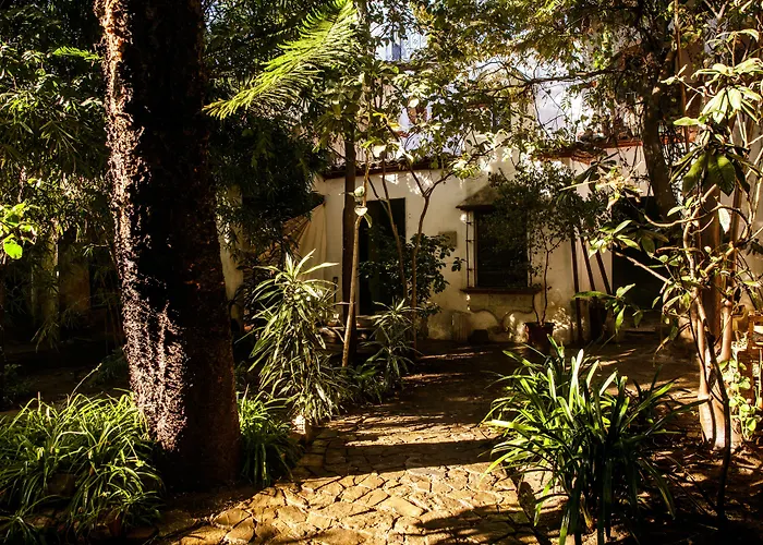 Agrado Guest House