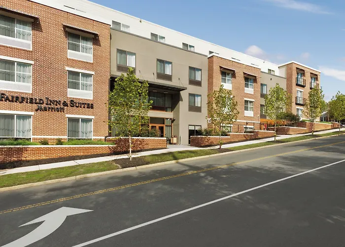 Fairfield Inn & Suites By Marriott Charlottesville Downtown/University Area